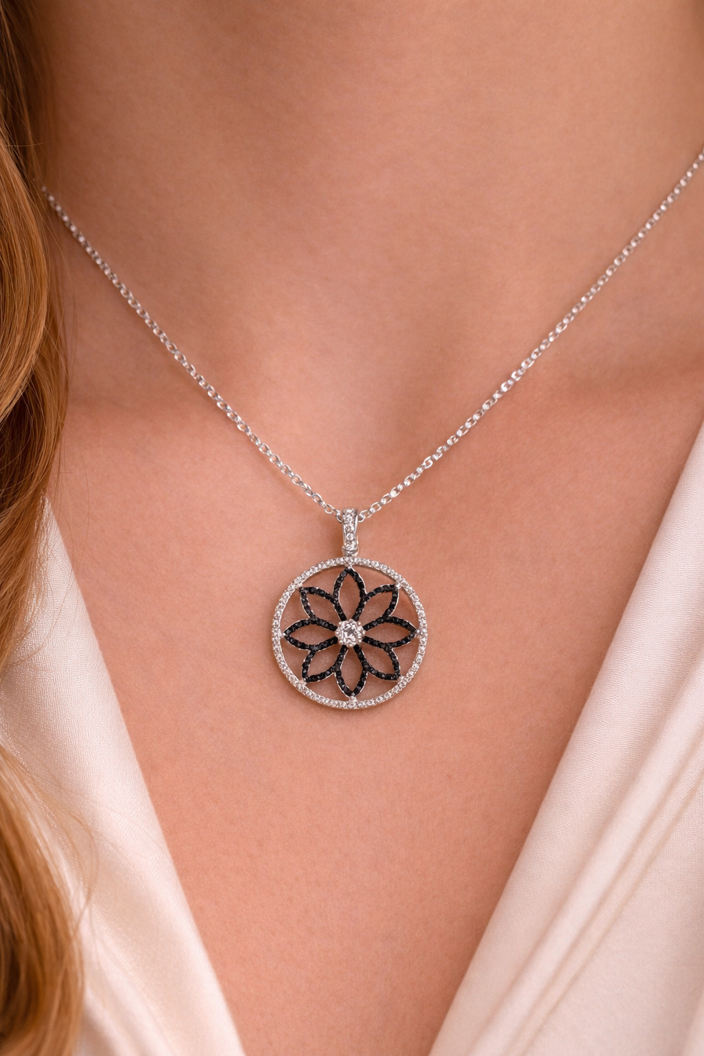Midnight Bloom Diamond pendant – 14K White Gold