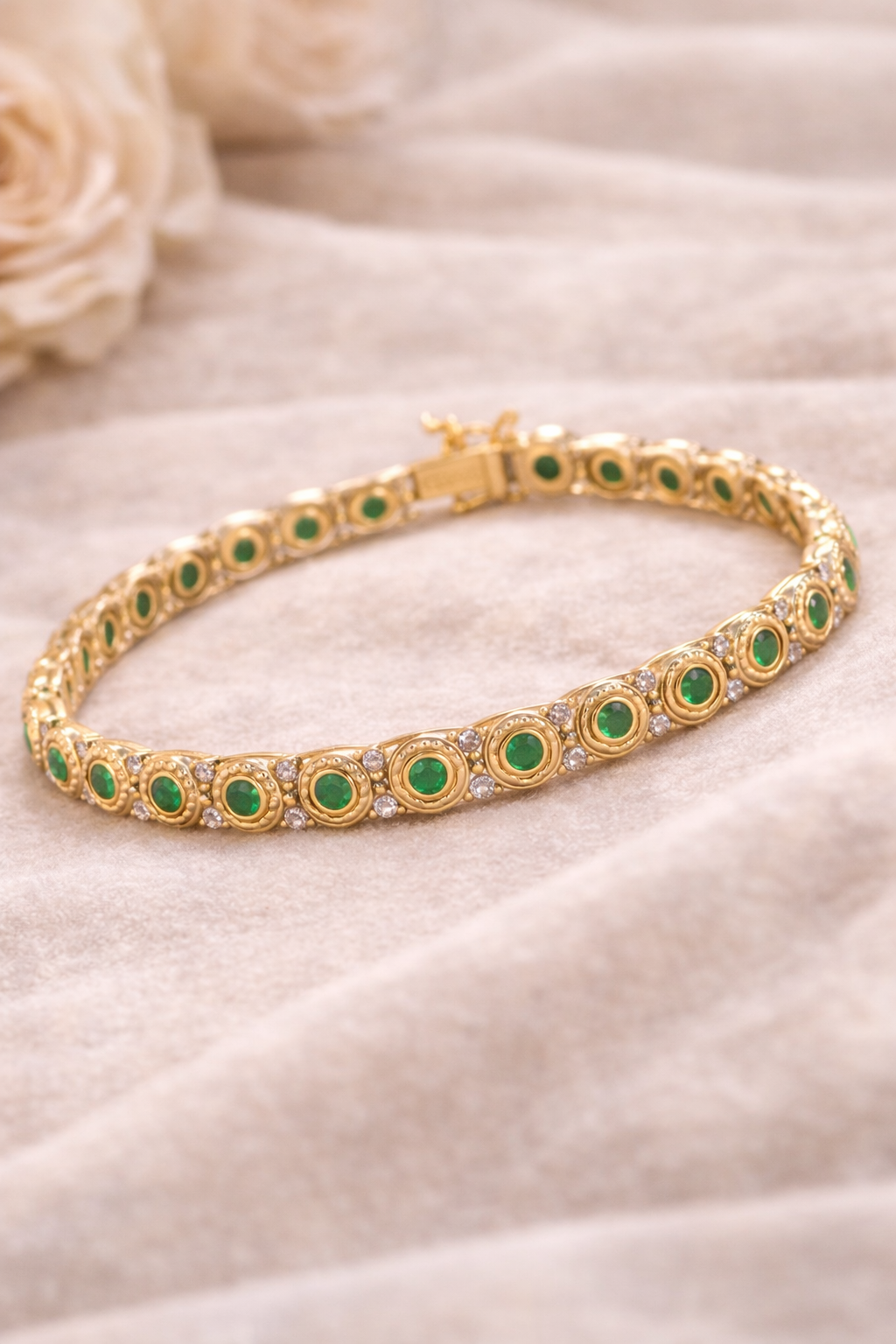 Emerald and Diamond Aura Tennis Bracelet
