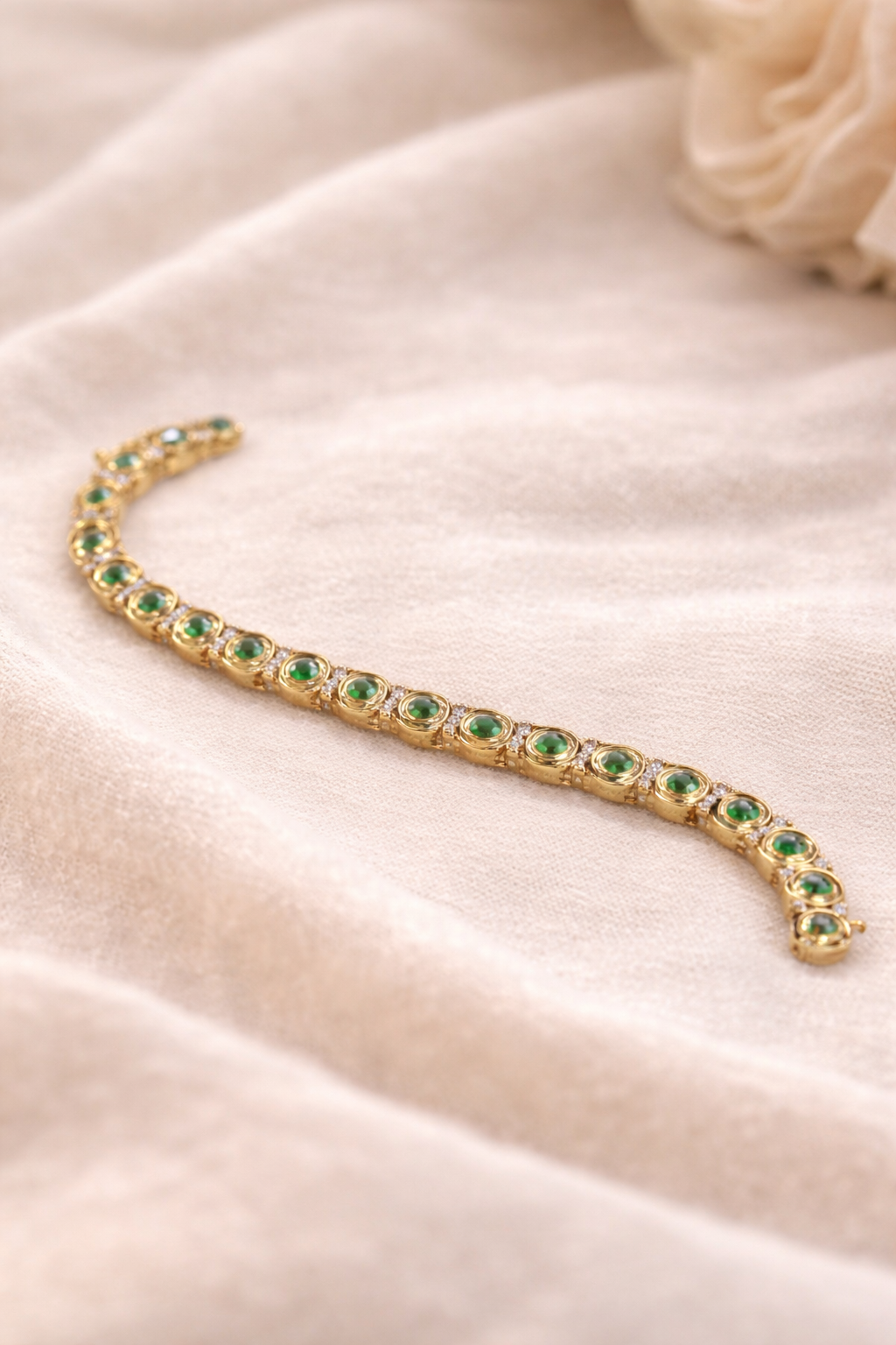 Emerald and Diamond Aura Tennis Bracelet